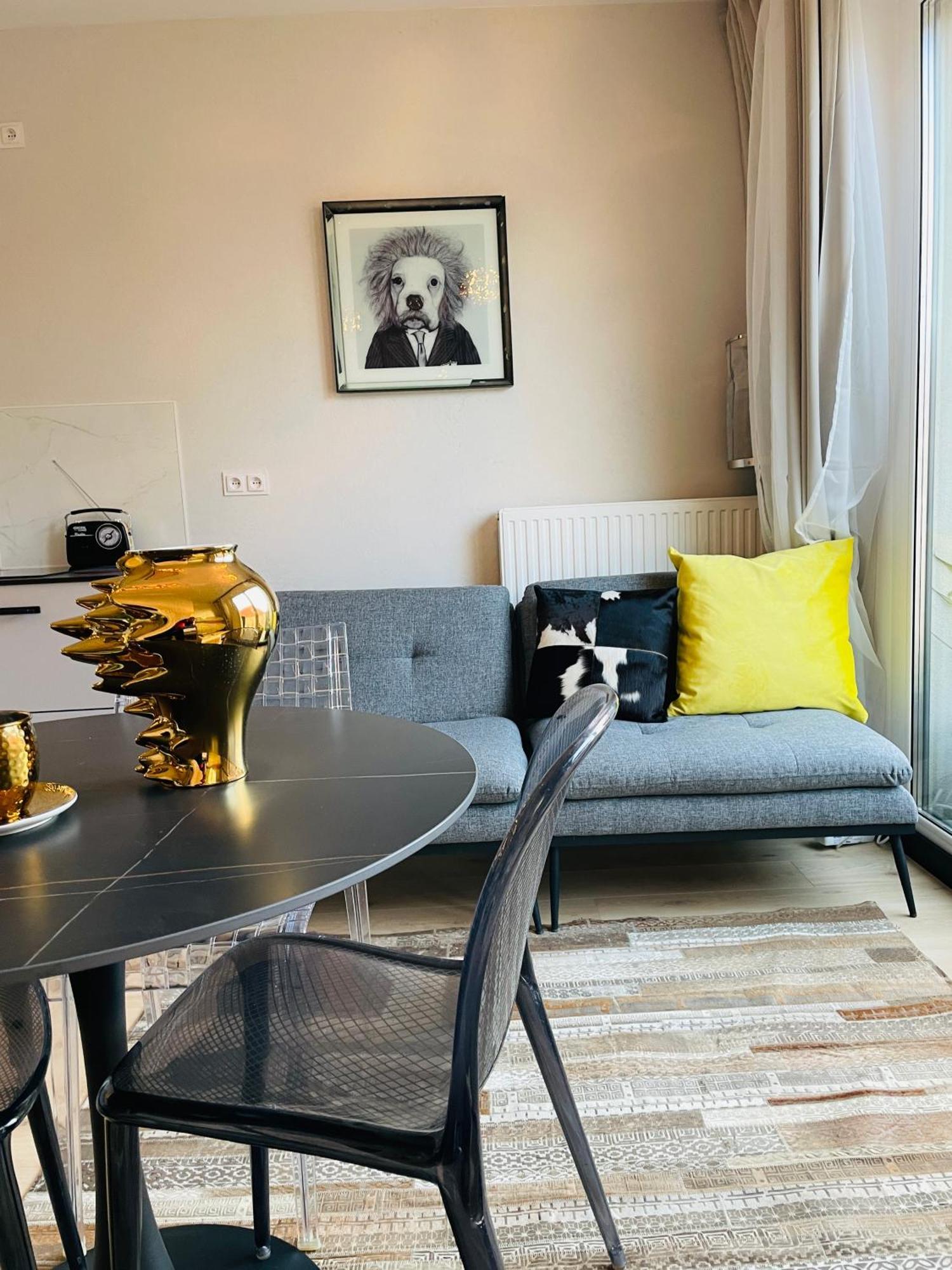 Piper Gold Targi Apartament *